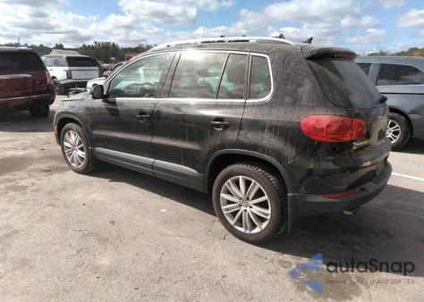 2016 Volkswagen Tiguan Se from USA, damaged, VIN WVGAV7AX3GW558857